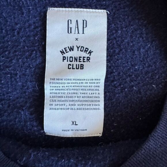 Gap New York Pioneer Club Size XL Navy Blue Spell Out Crewneck - Picture 3 of 5